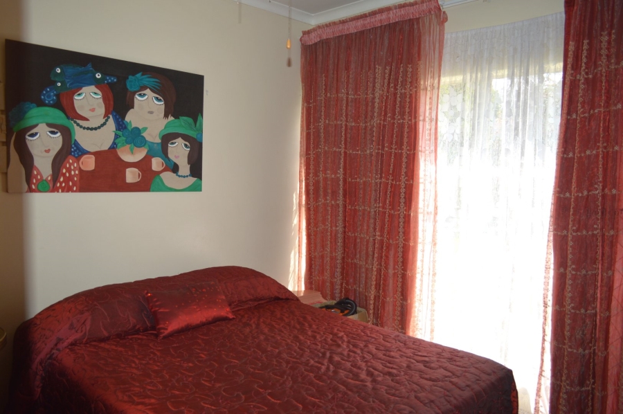 3 Bedroom Property for Sale in Flamwood North West